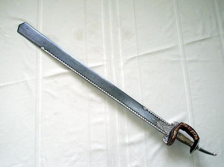 Khanda sword: The Double-Edged "Last Stand" Swing-Sword